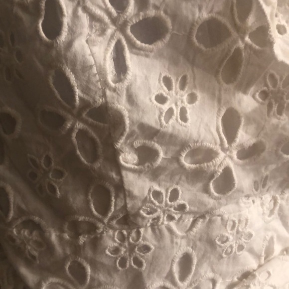 Adorable Ruffle eyelet wrap top - Picture 2 of 3